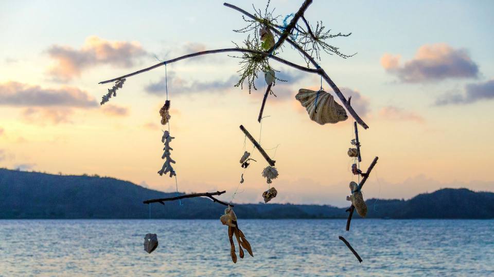 Pearl Beach Resort Gili Asahan: Find your perfect Yoga Lombok place: Silence and inspirartion surrounded by unspoilt nature; Yoga Retreats.